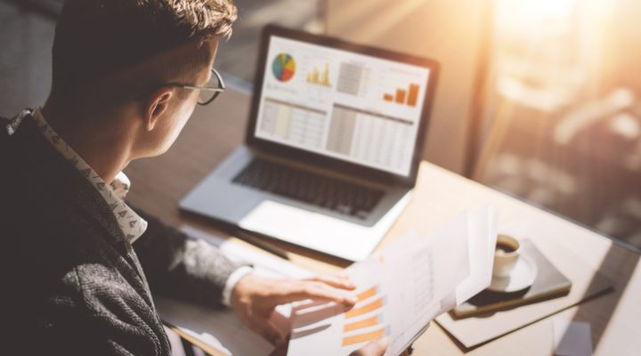 Pros and Cons of a Paperless Business